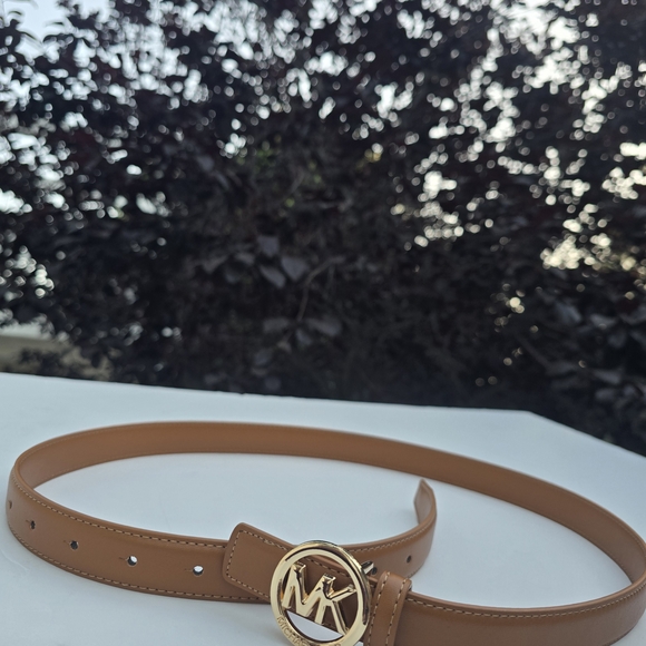 Michael Kors Tan Leather Belt - Picture 2 of 3